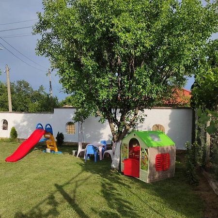 Guesthouse Oasis-Šabla Exteriér fotografie