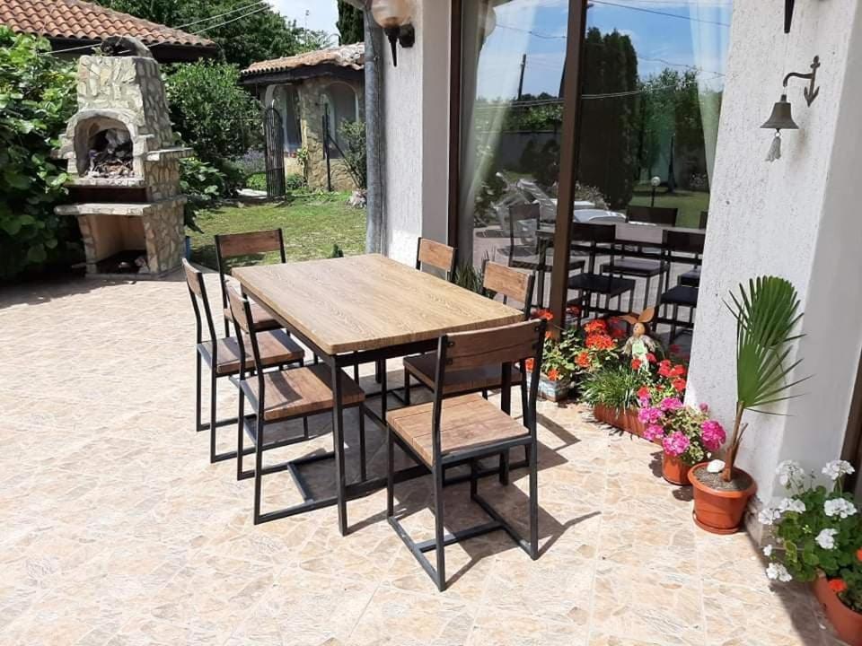 Guesthouse Oasis-Šabla Exteriér fotografie