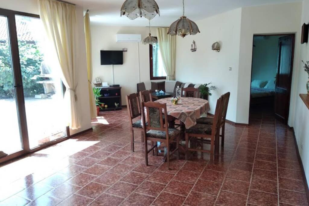 Guesthouse Oasis-Šabla Exteriér fotografie