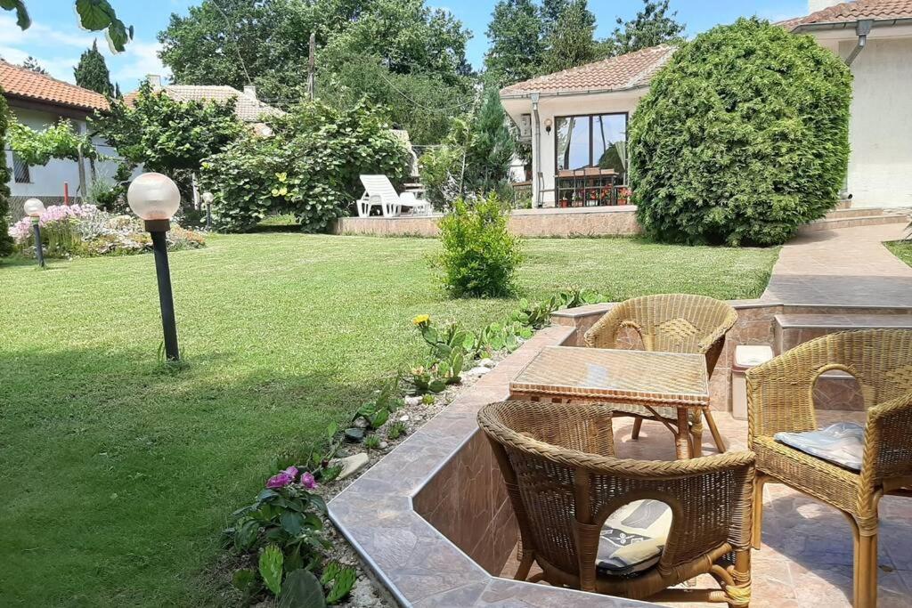 Guesthouse Oasis-Šabla Exteriér fotografie